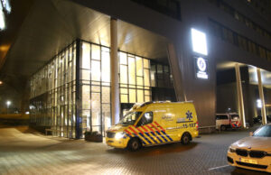 Persoon gewond na steekincident in hotel Brasserskade Den Haag