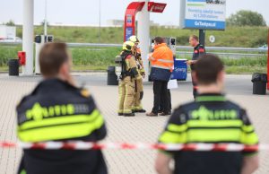 Esso tankstation dicht na mogelijk gaslek Peulwijk-West Den Hoorn