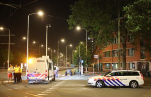 Quad en scooterrijder botsen; Lijnbaan Den Haag afgesloten voor onderzoek