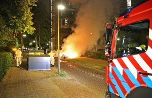Grote rookwolken en overlast bij buitenbrand Stieltjesstraat Den Haag