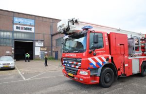 Bedrijfspand ontruimd door flinke rookontwikkeling bij brand Schieweg Delft