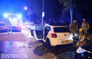 Auto in brand, vermoedelijk brandstichting Jan van Beersstraat Den Haag