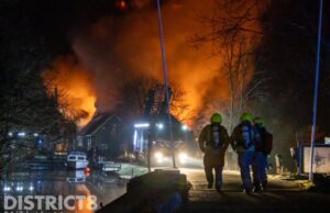 Grote brand in stal met dieren Zuidbuurt Maassluis