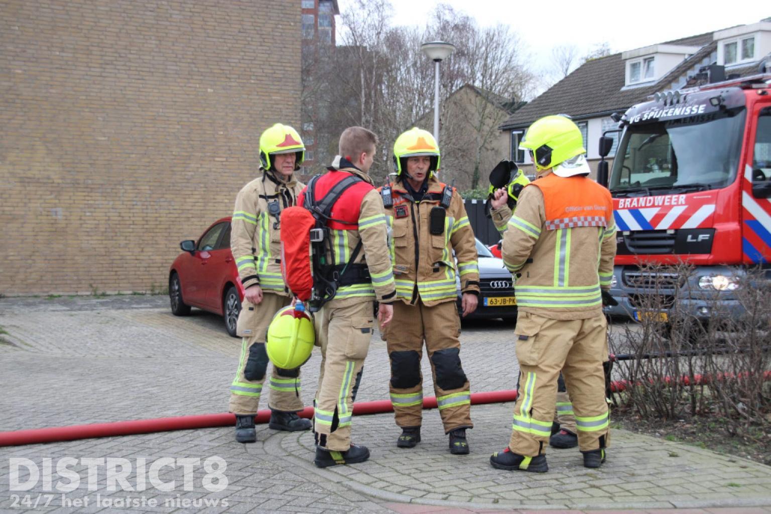 Arrestatieteam Haalt Verwarde Man Uit Woning Baarsveen Spijkenisse ...