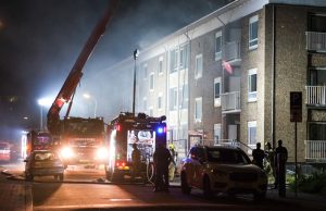 Flinke rookontwikkeling door brand bij slooppand Verwoldestraat Den Haag