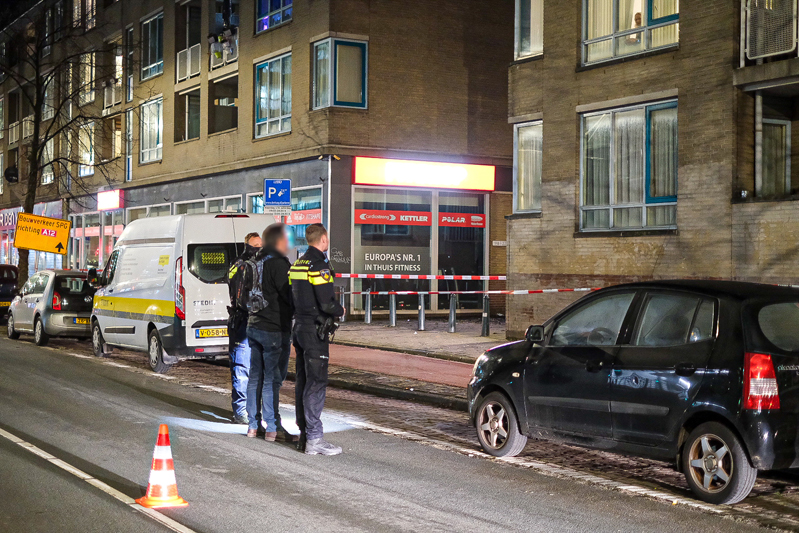 Slachtoffer steekpartij meldt zich bij de spoedeisende hulp HMC Westeinde Ziekenhuis Lijnbaan