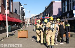 Persoon uit woning gehaald bij middelbrand Geleenstraat Den Haag