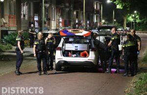 Politie lost schoten; twee mannen (22 en 56 jaar) aangehouden Professor Telderslaan Delft