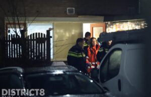 Twee gewonden en aanhouding bij steekincident in woning Wezelstraat Delft