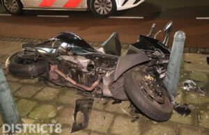 Bestuurder motorscooter gewond na aanrijding met auto Jan van der Heijdenstraat Den Haag