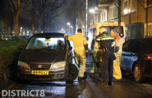 Voorwiel van auto breekt af bij aanrijding, bestuurster aangehouden Dr. H.E. van Gelderlaan Den Haag