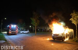Geparkeerd busje mogelijk doelwit van brandstichting Amazoneweg Delft