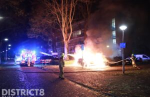 Twee voertuigen total loss na voertuigbrand Haydnlaan Delft