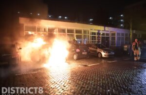 Brandweer rukt uit voor geparkeerde auto die in brand staat Peilstraat Den Haag
