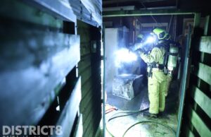 Veel rook na brandende wasdroger in schuurtje Geertruyt van Oostenstraat Delft