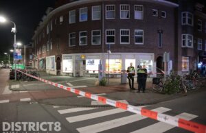 Slachtoffers gewond en vluchten uit portiek na steekpartij Van Zeggelenlaan Den Haag