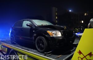 Automobilist ramt lichtmast en raakt gewond Burgemeester Elsenweg Naaldwijk