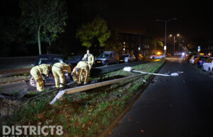 Ravage na eenzijdig ongeval pal voor politiebureau Slachthuislaan Den Haag