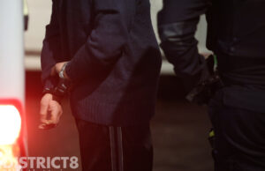 Tien personen aangehouden en bus in beslag genomen na ANPR-hit Van der Neerstraat Den Haag