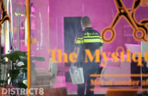 Kapperszaak vol rook na vuurwerk explosie Laan van Meerdervoort Den Haag