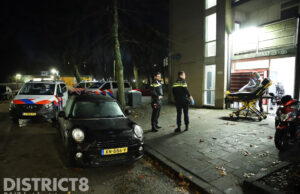 Man zwaargewond aangetroffen in portiek na steekpartij Juniusstraat Delft