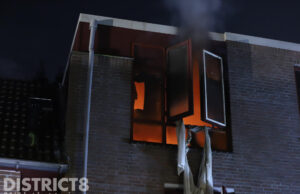 Gewonden bij woningbrand; bewoner gered van dak Uilensingel Delft