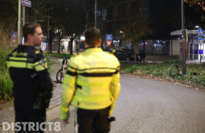 Fietser zwaargewond na aanrijding met auto Delflandplein Delft