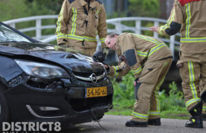 Automobilist neemt de benen na eenzijdig ongeval Cesar Franckstraat Delft