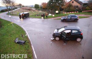 Meerdere gewonden na aanrijding tussen auto en busje Burgerweg De Lier