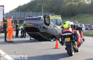 Busje gaat er vandoor na flinke aanrijding A4 Rijswijk