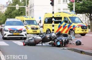 Motorrijder en scooterrijder komen in botsing; twee gewonden Javastraat Den Haag