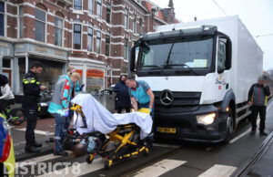 Voetganger gewond bij aanrijding met vrachtwagen Beeklaan Den Haag