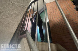 Politie doet inval in woning Vaillantlaan Den Haag