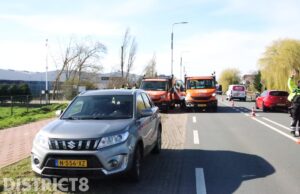 Bijrijder gewond bij kop-staartaanrijding Nieuweweg Poeldijk