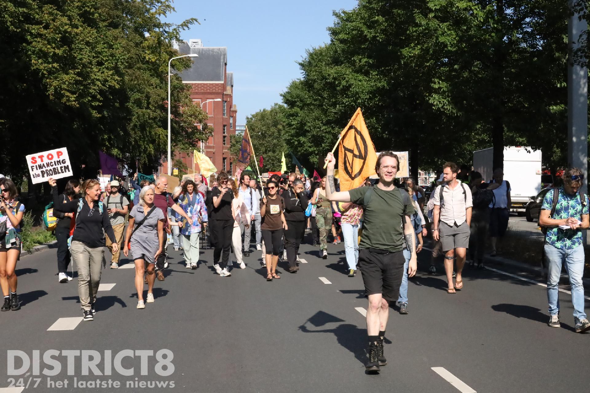 Extinction Rebellion (XR) blokkeert voor de zevende dag de A12
