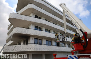 Flinke rookontwikkeling bij woningbrand Vallumstraat Naaldwijk