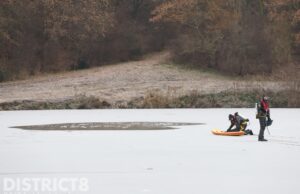 Groot alarm geslagen na aantreffen wak op meer Hazepad Rijswijk