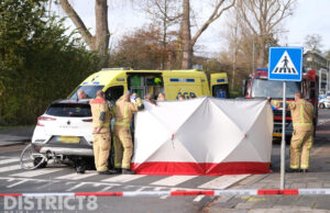Fietser (78) overleden bij aanrijding met personenauto Rembrandtlaan Voorburg