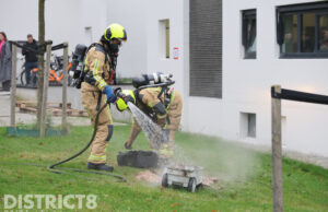 Lokaal TU Delft onder de rook na brand in stofzuiger Van der Burghweg Delft