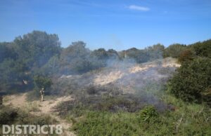 Brand in duingebied tussen Scheveningen en Kijkduin na brandstichting Den Haag
