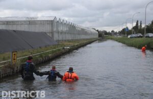 Hulpdiensten rukken groots uit na melding persoon te water Braslaan Nootdorp