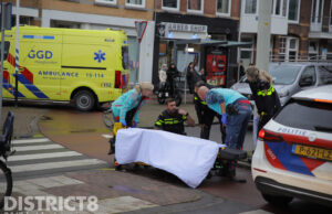 Fietsster glijdt uit en komt hard ten val Valkenboslaan