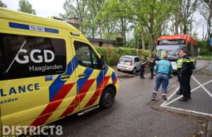 Overstekend kindje raakt gewond na ongeval met stadsbus Van Almondestraat Delft