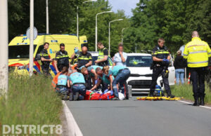 Meisje zwaargewond na botsing met auto Monsterseweg Den Haag