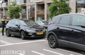 Meerdere lichtgewonden na aanrijding Nieuwe Gracht Delft