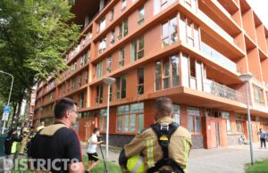 Keukenbrand blussen met water gaat mis Hengelolaan Den Haag