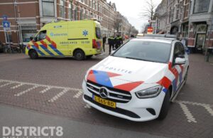 Man gewond na mishandeling door groep jongeren Weimarbrug Den Haag