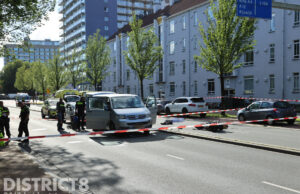 Motorrijdster overleden na aanrijding met busje Erasmusweg Den Haag