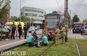Scooterrijdster gewond na aanrijding met tram Fruitweg Den Haag