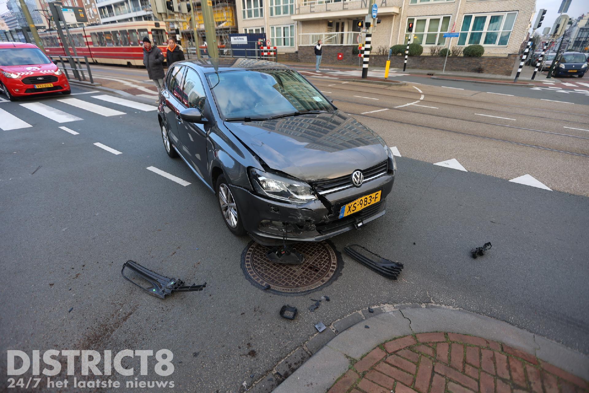 Zwaar verkeer door ongeval Gevers Deynootweg in Den Haag